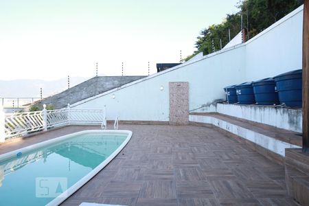 Casa à venda com 565m², 4 quartos e 3 vagasPiscina