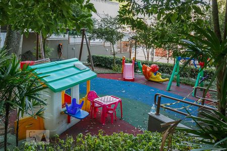 Apartamento à venda com 62m², 2 quartos e 1 vagaÁrea Comum - Playground