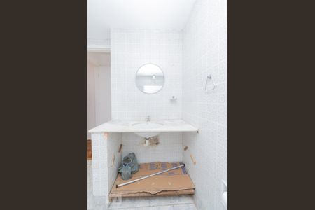 BANHEIRO SOCIAL de apartamento à venda com 3 quartos, 140m² em Centro, Niterói