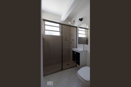 Apartamento para alugar com 60m², 2 quartos e sem vagaBanheiro