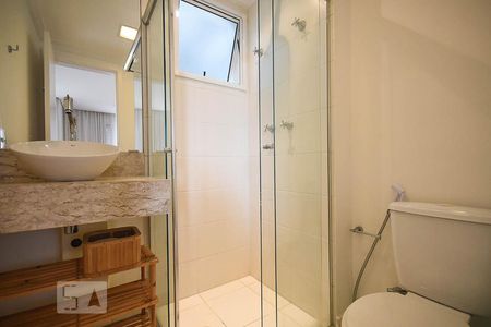 Apartamento à venda com 68m², 2 quartos e 1 vaga Apartamento à venda com 68m², 2 quartos e 1 vagaBanheiro