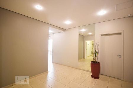 Apartamento à venda com 68m², 2 quartos e 1 vaga Apartamento à venda com 68m², 2 quartos e 1 vagaHall social
