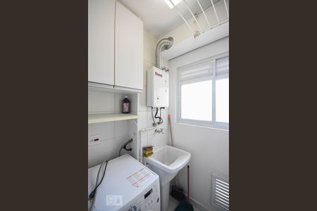 Apartamento à venda com 68m², 2 quartos e 1 vaga Apartamento à venda com 68m², 2 quartos e 1 vagaÁrea de serviço