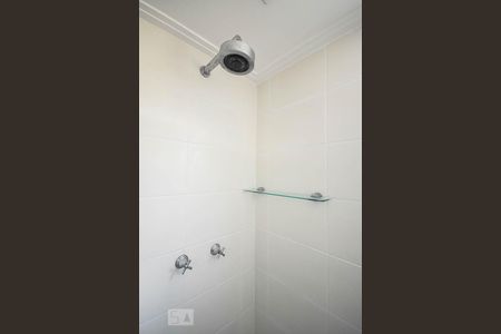 Apartamento à venda com 68m², 2 quartos e 1 vaga Apartamento à venda com 68m², 2 quartos e 1 vagaChuveiro do banheiro da suíte
