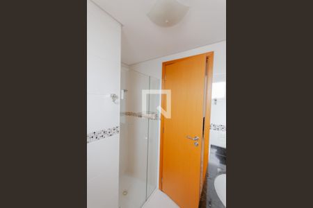 Apartamento para alugar com 72m², 2 quartos e 2 vagasBanheiro