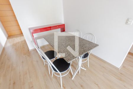 Sala de apartamento para alugar com 2 quartos, 72m² em Vila Príncipe de Gales, Santo André