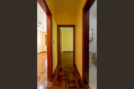 Corredor de apartamento à venda com 2 quartos, 60m² em Auxiliadora, Porto Alegre