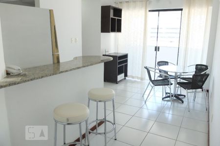 Sala de apartamento para alugar com 1 quarto, 53m² em Pituba, Salvador