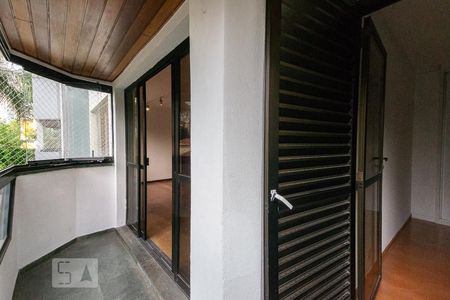 Varanda de apartamento para alugar com 3 quartos, 130m² em Moema, São Paulo