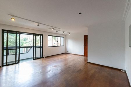 Sala de apartamento para alugar com 3 quartos, 130m² em Moema, São Paulo
