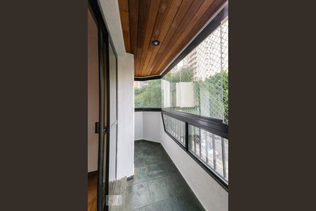 Varanda de apartamento para alugar com 3 quartos, 130m² em Moema, São Paulo