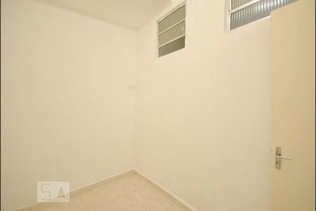 Quarto 2 de kitnet/studio para alugar com 1 quarto, 55m² em Vila Firmiano Pinto, São Paulo