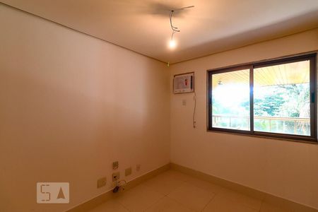 Quarto 1 de apartamento para alugar com 3 quartos, 135m² em Recreio dos Bandeirantes, Rio de Janeiro
