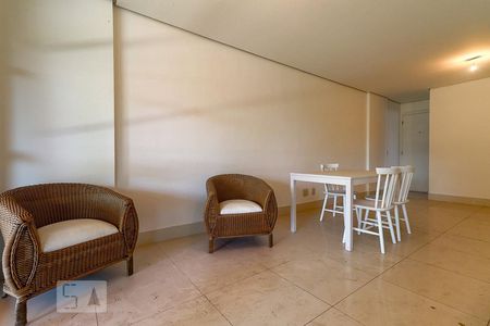 Sala de apartamento para alugar com 3 quartos, 135m² em Recreio dos Bandeirantes, Rio de Janeiro