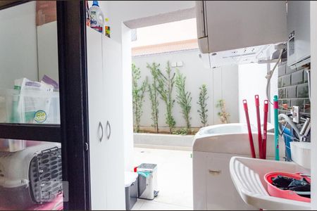 Apartamento para alugar com 92m², 2 quartos e 2 vagas Apartamento para alugar com 92m², 2 quartos e 2 vagasLavanderia