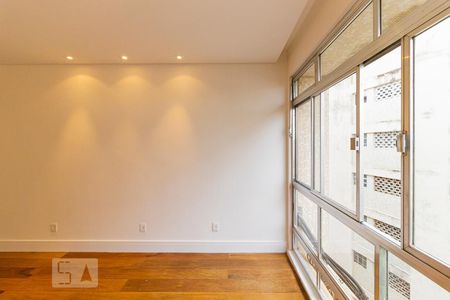 Sala - Janela de apartamento para alugar com 2 quartos, 96m² em Higienópolis, São Paulo