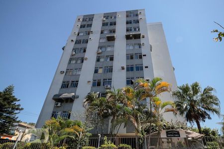 Apartamento à venda com 60m², 2 quartos e 1 vagaFachada