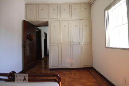 Casa à venda com 361m², 4 quartos e 3 vagasSuíte 2