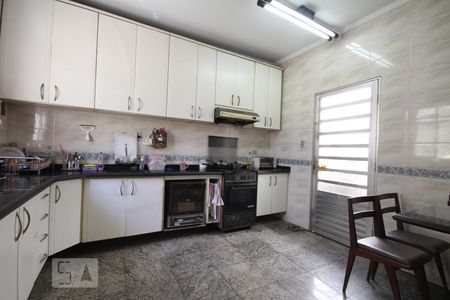 Casa à venda com 361m², 4 quartos e 3 vagasCozinha