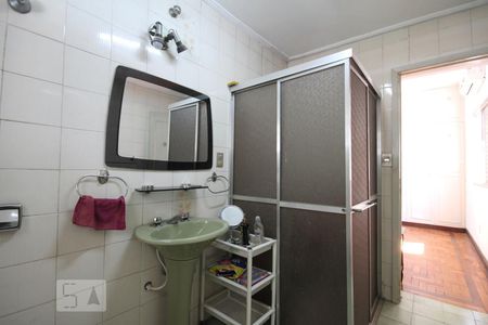 Casa à venda com 361m², 4 quartos e 3 vagasSuíte 2