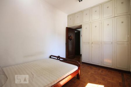 Casa à venda com 361m², 4 quartos e 3 vagasSuíte 2