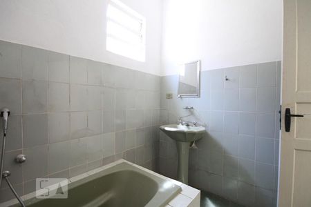 Casa à venda com 361m², 4 quartos e 3 vagasBanheiro de serviço