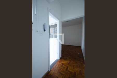 Apartamento à venda com 63m², 2 quartos e sem vagaCorredor de entrada