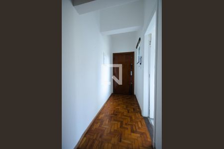 Apartamento à venda com 63m², 2 quartos e sem vagaCorredor de entrada