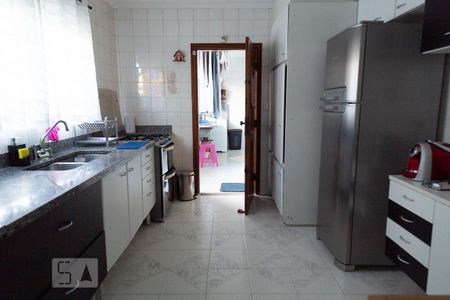 Casa à venda com 247m², 3 quartos e 6 vagas Casa à venda com 247m², 3 quartos e 6 vagasCozinha