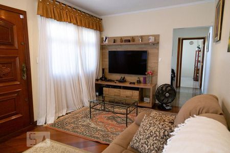 Sala de casa à venda com 3 quartos, 247m² em Vila Brasilina, São Paulo