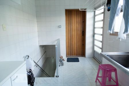 Casa à venda com 247m², 3 quartos e 6 vagas Casa à venda com 247m², 3 quartos e 6 vagasÁrea de Serviço