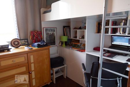 Casa à venda com 247m², 3 quartos e 6 vagas Casa à venda com 247m², 3 quartos e 6 vagasQuarto 1