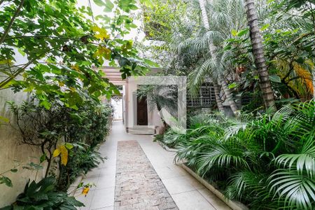 Casa à venda com 600m², 8 quartos e 6 vagasgaragem