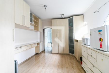 Casa à venda com 600m², 8 quartos e 6 vagasSuíte 4