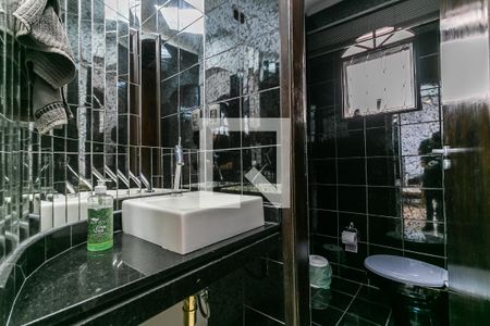 Lavabo de casa para alugar com 8 quartos, 600m² em Chácara Seis de Outubro, São Paulo