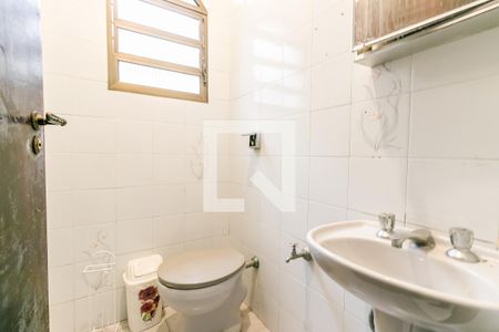 Casa à venda com 600m², 8 quartos e 6 vagasBanheiro de serviço