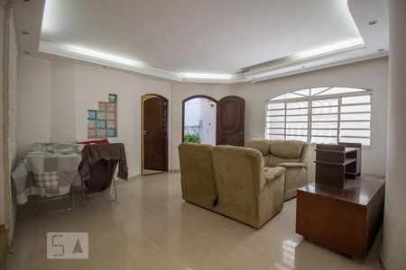 Sala de casa para alugar com 7 quartos, 600m² em Chácara Seis de Outubro, São Paulo