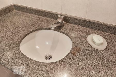 Apartamento à venda com 78m², 3 quartos e 1 vagaBanheiro Social