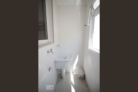 Apartamento para alugar com 60m², 2 quartos e sem vagaArea de serviço