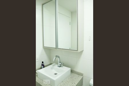 Apartamento à venda com 58m², 2 quartos e 1 vagaBanheiro Social