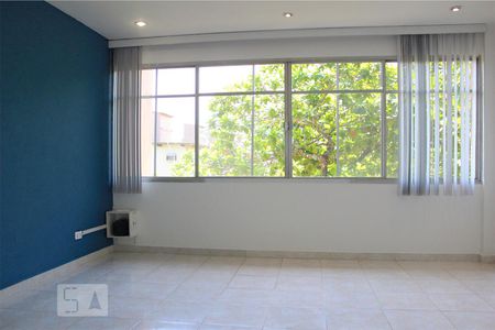 Sala de apartamento para alugar com 1 quarto, 44m² em Barra da Tijuca, Rio de Janeiro