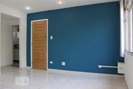 Sala de apartamento para alugar com 1 quarto, 44m² em Barra da Tijuca, Rio de Janeiro