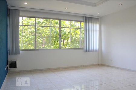 Sala de apartamento para alugar com 1 quarto, 44m² em Barra da Tijuca, Rio de Janeiro