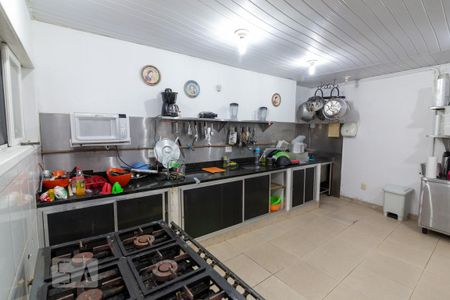 Casa para alugar com 300m², 4 quartos e 1 vaga Casa para alugar com 300m², 4 quartos e 1 vagaCozinha 2