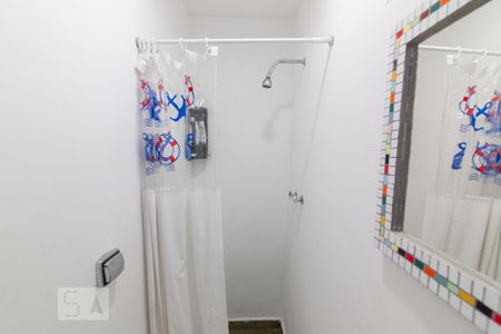 Casa para alugar com 300m², 4 quartos e 1 vaga Casa para alugar com 300m², 4 quartos e 1 vagaBanheiro da Suíte 1