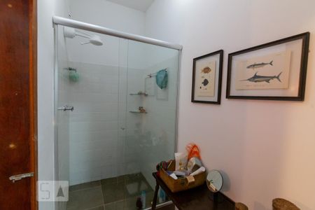 Casa para alugar com 300m², 4 quartos e 1 vaga Casa para alugar com 300m², 4 quartos e 1 vagaBanheiro Social
