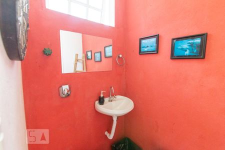 Casa para alugar com 300m², 4 quartos e 1 vaga Casa para alugar com 300m², 4 quartos e 1 vagaLavabo 2