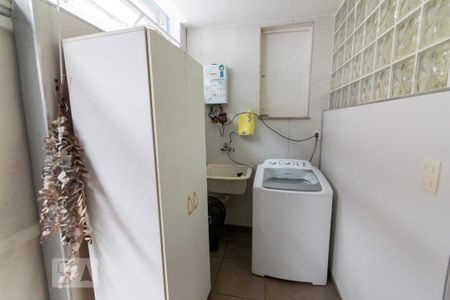 Casa para alugar com 300m², 4 quartos e 1 vaga Casa para alugar com 300m², 4 quartos e 1 vagaÁrea de Serviço