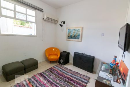 Casa para alugar com 300m², 4 quartos e 1 vaga Casa para alugar com 300m², 4 quartos e 1 vagaQuarto 2