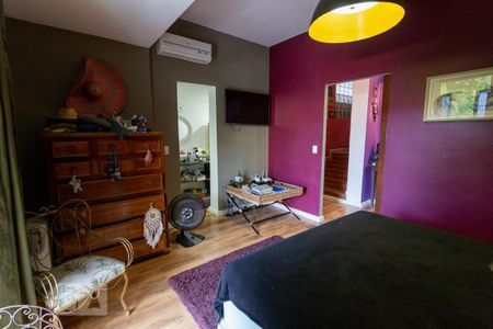 Casa para alugar com 300m², 4 quartos e 1 vaga Casa para alugar com 300m², 4 quartos e 1 vagaSuíte 2